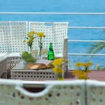 Queens Bay Hotel