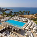Ξενοδοχείο Queens Bay Κισσόνεργα