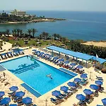 Queens Bay Hotel Kissonerga