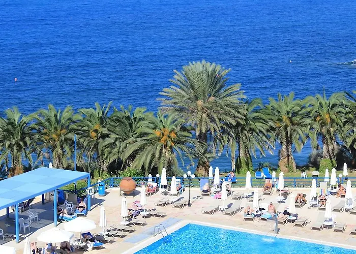 Queens Bay 4* Kissonerga