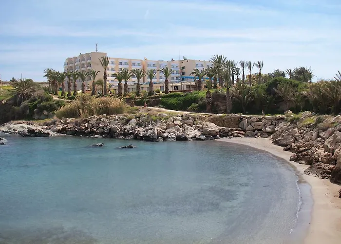 Queens Bay Kissonerga