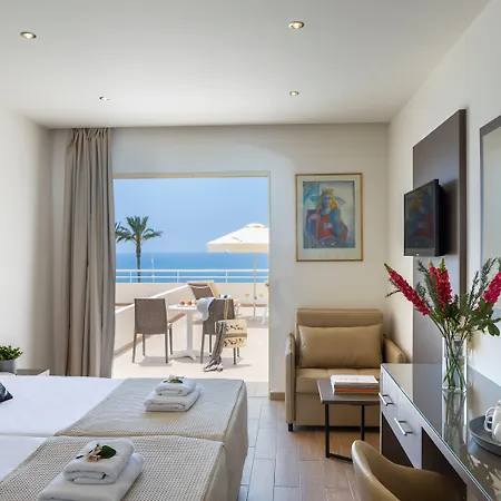 Hotel Queens Bay Kissonerga