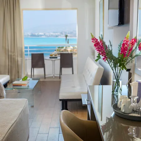 Hotel Queens Bay Kissonerga