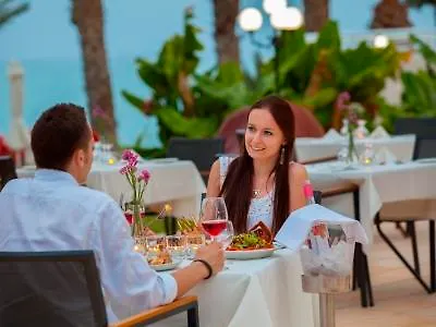 Otel Queens Bay Kissonerga