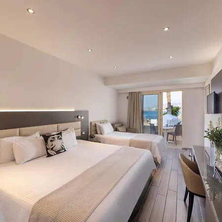 Otel Queens Bay