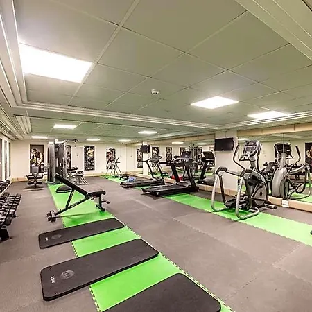 Hotel Queens Bay 4*