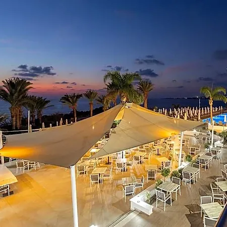Queens Bay Hotel Kissonerga