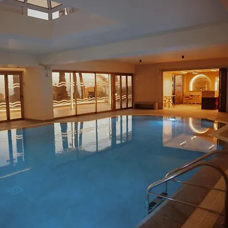 Queens Bay 4* Киссонерга
