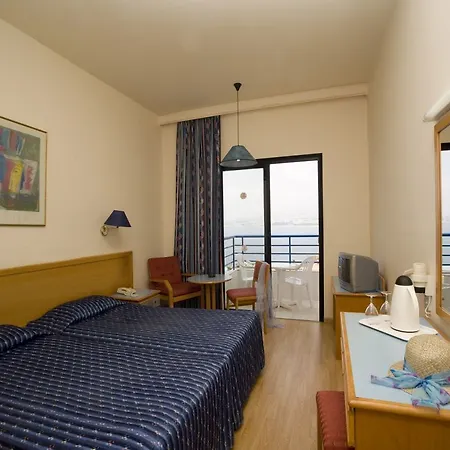 Queens Bay Otel Kissonerga