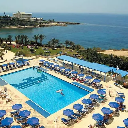 Queens Bay Отель Киссонерга