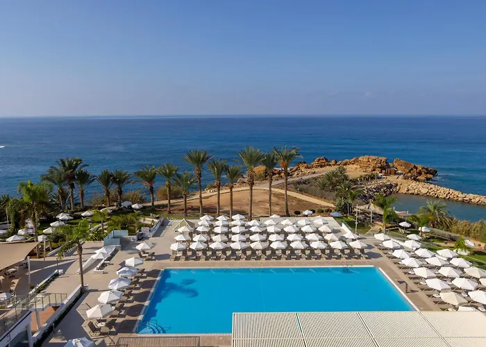 Queens Bay Hotel Kissonerga