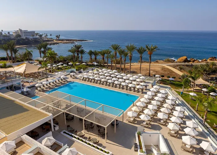 Hotel Queens Bay Kissonerga